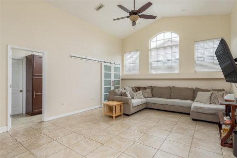 Casa en venta en New Port Richey, Florida, 4 dormitorios, 201.69 m2 № 1370012 - foto 10