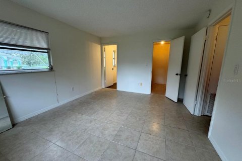 House in Spring Hill, Florida 2 bedrooms, 104.79 sq.m. № 1370276 - photo 10