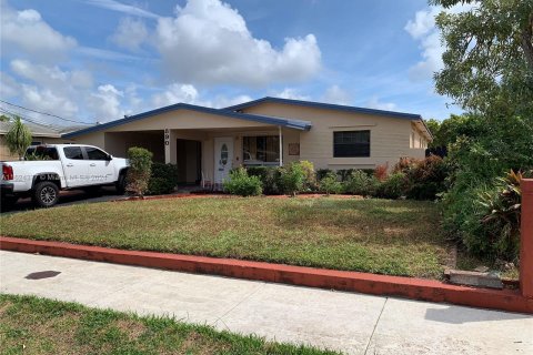 Casa en venta en Lauderhill, Florida, 5 dormitorios, 185.25 m2 № 1272143 - foto 4