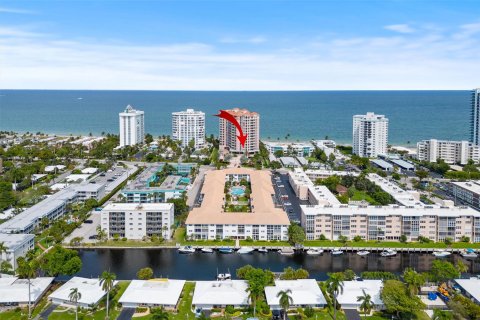 Condo in Lauderdale-by-the-Sea, Florida, 2 bedrooms  № 1177038 - photo 3