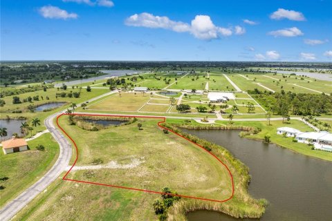 Terreno en venta en Placida, Florida № 1303868 - foto 4