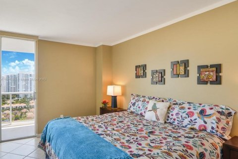 Condominio en venta en Aventura, Florida, 2 dormitorios, 101.45 m2 № 908614 - foto 2