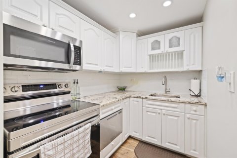 Condo in Fort Lauderdale, Florida, 1 bedroom  № 987369 - photo 14