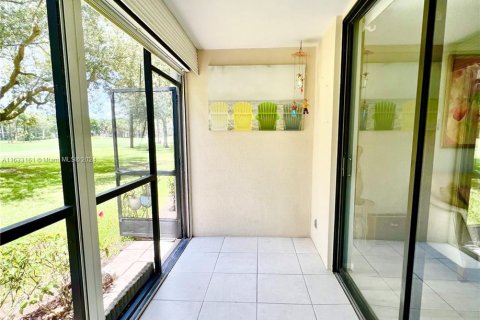 Copropriété à vendre à Deerfield Beach, Floride: 2 chambres, 97.55 m2 № 1294174 - photo 22