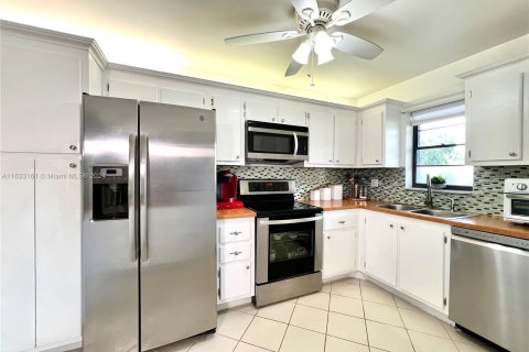 Copropriété à vendre à Deerfield Beach, Floride: 2 chambres, 97.55 m2 № 1294174 - photo 11