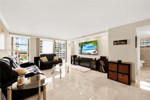 Condominio en venta en Miami Beach, Florida, 2 dormitorios, 126.35 m2 № 1294264 - foto 10