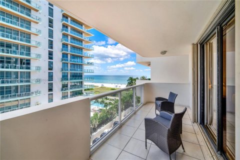 Copropriété à vendre à Miami Beach, Floride: 2 chambres, 126.35 m2 № 1294264 - photo 29