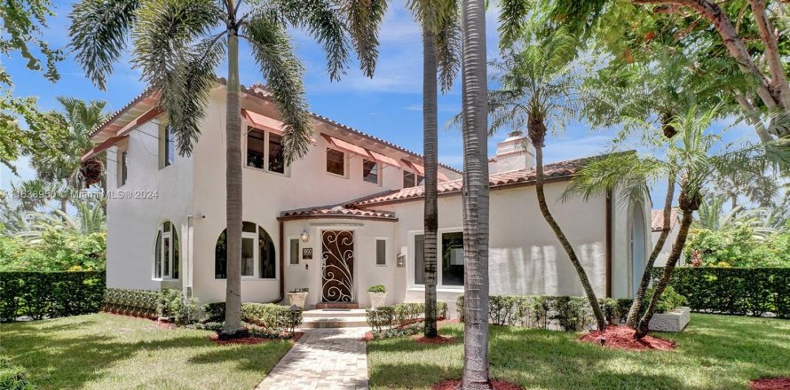 Villa ou maison à Miami Beach, Floride 4 chambres, 304.81 m2 № 1294467