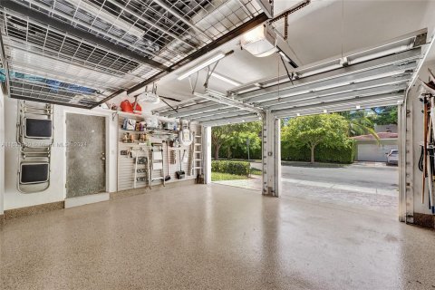 Villa ou maison à vendre à Miami Beach, Floride: 4 chambres, 304.81 m2 № 1294467 - photo 8