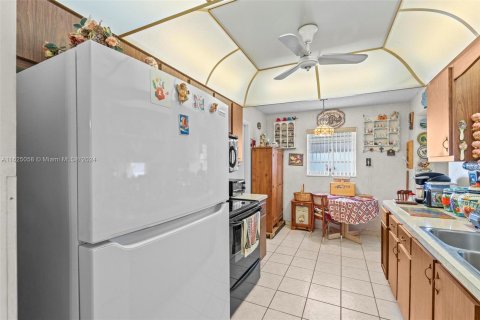 Villa ou maison à vendre à Boynton Beach, Floride: 2 chambres, 132.66 m2 № 1295025 - photo 6