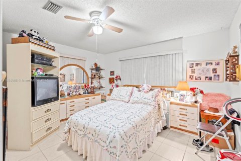 House in Boynton Beach, Florida 2 bedrooms, 132.66 sq.m. № 1295025 - photo 8