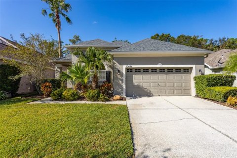 House in Tampa, Florida 4 bedrooms, 215.44 sq.m. № 1426156 - photo 3