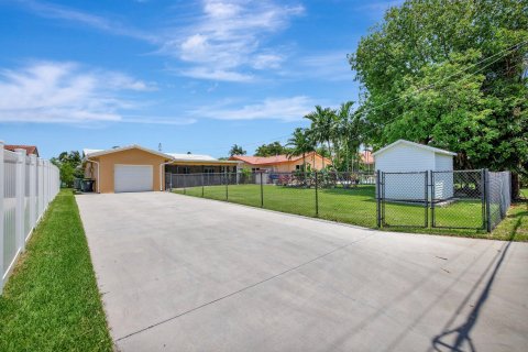 Villa ou maison à vendre à Dania Beach, Floride: 3 chambres, 143.26 m2 № 1171392 - photo 8
