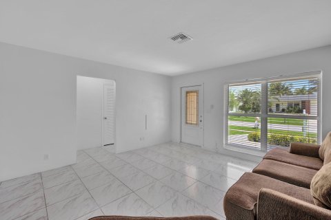 Casa en venta en Dania Beach, Florida, 3 dormitorios, 143.26 m2 № 1171392 - foto 24