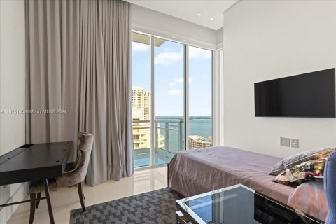 Condo in Miami, Florida, 4 bedrooms  № 1399751 - photo 17