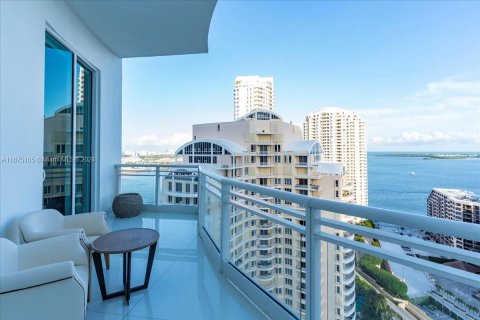 Condo in Miami, Florida, 4 bedrooms  № 1399751 - photo 26