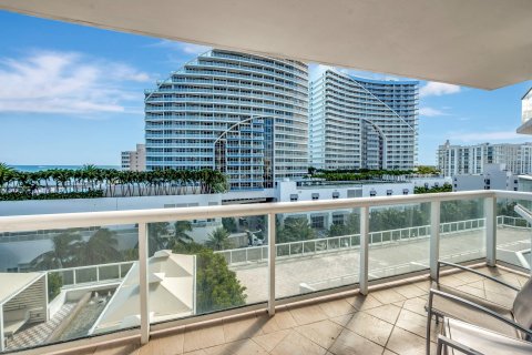 Condominio en venta en Fort Lauderdale, Florida, 49.52 m2 № 763116 - foto 7