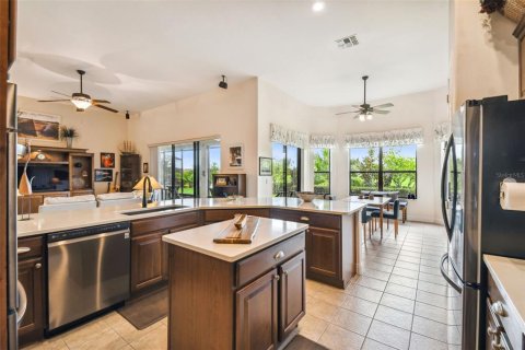 Villa ou maison à vendre à Kissimmee, Floride: 4 chambres, 271 m2 № 1339375 - photo 21