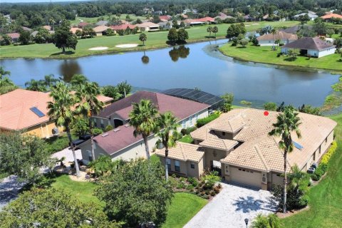 Villa ou maison à vendre à Kissimmee, Floride: 4 chambres, 271 m2 № 1339375 - photo 1