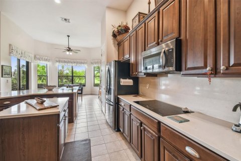 Villa ou maison à vendre à Kissimmee, Floride: 4 chambres, 271 m2 № 1339375 - photo 20