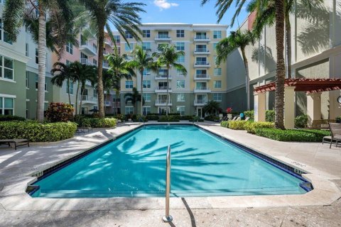 Condominio en venta en Lantana, Florida, 3 dormitorios, 140.75 m2 № 1100244 - foto 15