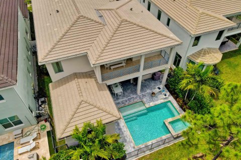 Villa ou maison à vendre à Palm Beach Gardens, Floride: 6 chambres, 449.55 m2 № 544360 - photo 16