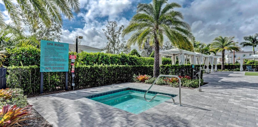 Villa ou maison à Palm Beach Gardens, Floride 6 chambres, 449.55 m2 № 544360