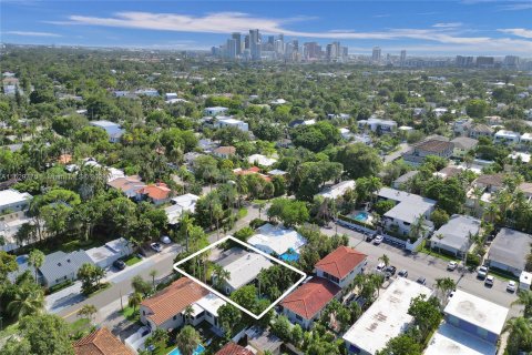 House in Fort Lauderdale, Florida 3 bedrooms, 193.14 sq.m. № 1315592 - photo 2