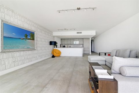Condominio en venta en Sunny Isles Beach, Florida, 3 dormitorios, 158.4 m2 № 1181191 - foto 7