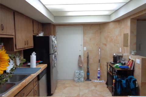 Condominio en venta en Miami, Florida, 1 dormitorio, 79.99 m2 № 764885 - foto 1