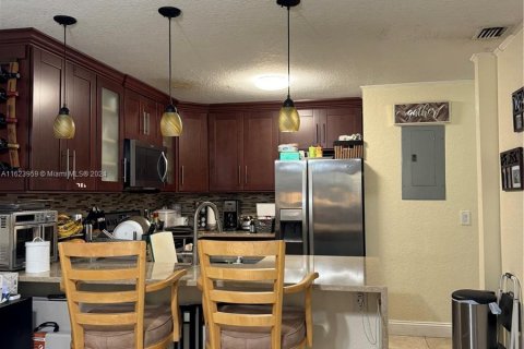 Townhouse in Deerfield Beach, Florida 2 bedrooms, 134.34 sq.m. № 1270793 - photo 18