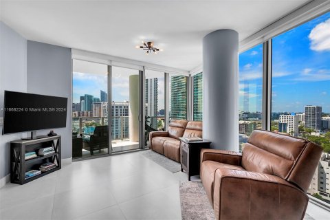 Condo in Miami, Florida, 1 bedroom  № 1385755 - photo 10