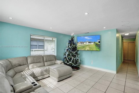 Casa en venta en West Park, Florida, 3 dormitorios, 131.83 m2 № 883705 - foto 2