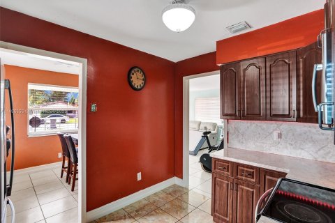 Casa en venta en West Park, Florida, 3 dormitorios, 131.83 m2 № 883705 - foto 8