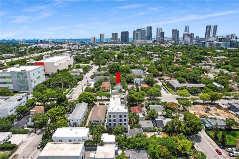 Propiedad comercial en venta en Miami, Florida № 1281942 - foto 19