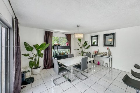 Casa en venta en Miramar, Florida, 4 dormitorios, 218.04 m2 № 1281988 - foto 10