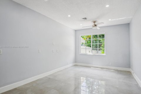 Townhouse in Fort Lauderdale, Florida 4 bedrooms, 181.62 sq.m. № 1360725 - photo 15