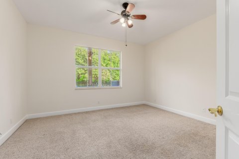 Adosado en venta en Jensen Beach, Florida, 3 dormitorios, 220.55 m2 № 827892 - foto 4