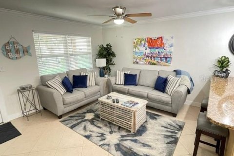 Condominio en alquiler en Saint Pete Beach, Florida, 1 dormitorio, 62.06 m2 № 761521 - foto 8