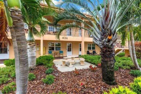 Copropriété à louer à Saint Pete Beach, Floride: 1 chambre, 62.06 m2 № 761521 - photo 1