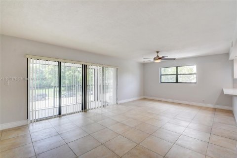 Condo in Fort Lauderdale, Florida, 2 bedrooms  № 1232761 - photo 14