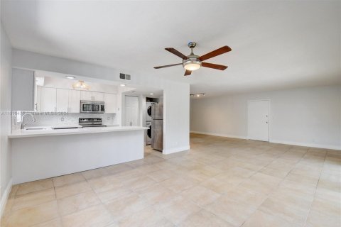 Copropriété à vendre à Fort Lauderdale, Floride: 2 chambres, 117.71 m2 № 1232761 - photo 8