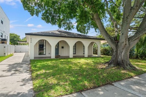 Casa en venta en Tampa, Florida, 3 dormitorios, 151.9 m2 № 1318254 - foto 1