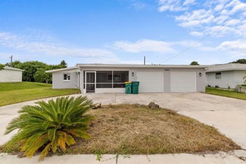 Villa ou maison à louer à Port Charlotte, Floride: 2 chambres, 126.25 m2 № 1371152 - photo 1