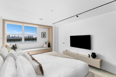 Condominio en venta en Miami Beach, Florida, 3 dormitorios, 169.45 m2 № 1235904 - foto 18