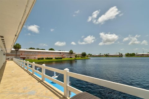 Condominio en venta en Hallandale Beach, Florida, 1 dormitorio, 58.06 m2 № 1305285 - foto 23