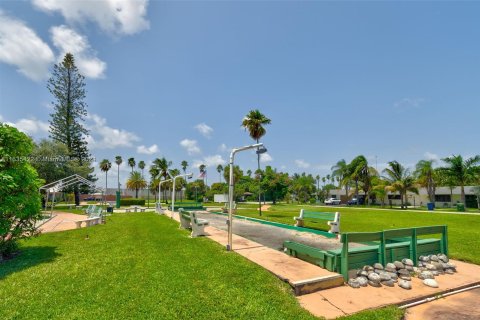 Copropriété à vendre à Hallandale Beach, Floride: 1 chambre, 58.06 m2 № 1305285 - photo 27