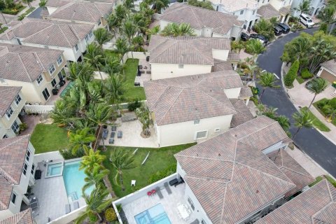 Casa en venta en Aventura, Florida, 5 dormitorios, 267.28 m2 № 1305693 - foto 24