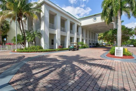 Copropriété à vendre à Doral, Floride: 3 chambres, 192.31 m2 № 948660 - photo 17