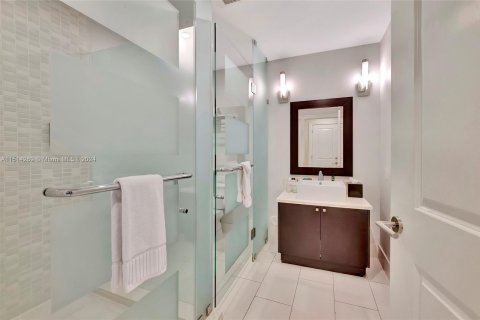 Copropriété à vendre à Doral, Floride: 3 chambres, 192.31 m2 № 948660 - photo 5